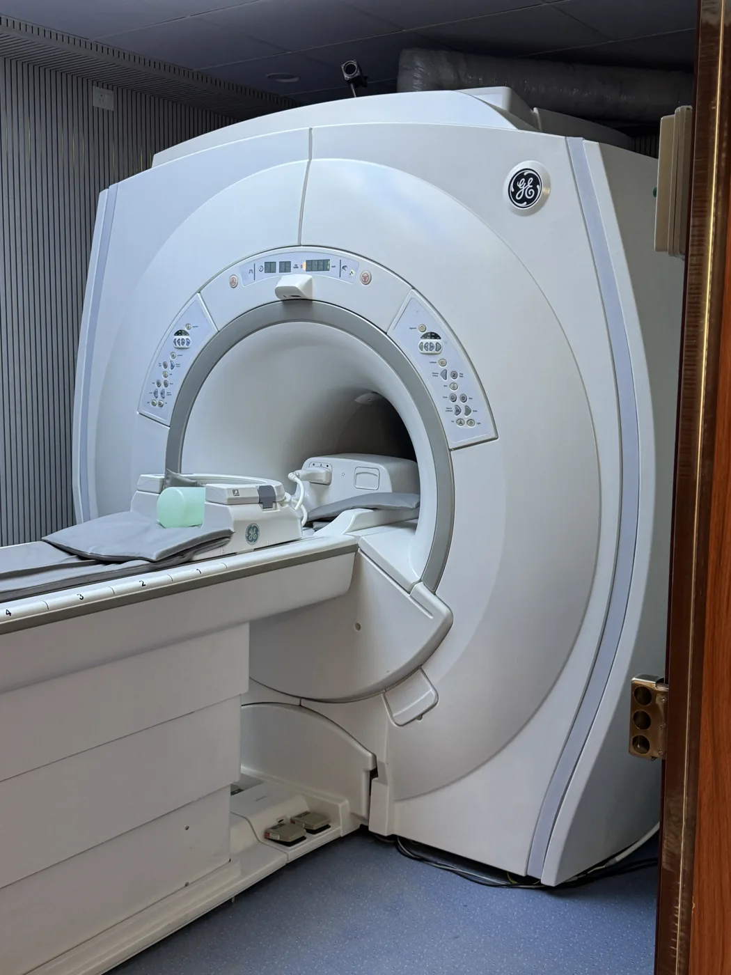 Adhiraj Imaging centre MRI scanner